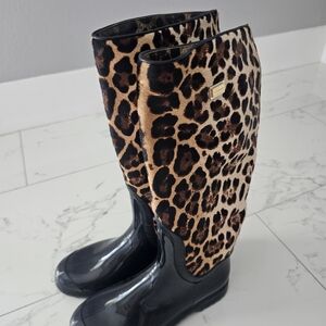 Dolce & Gabbana Leopard Print Winter Boots